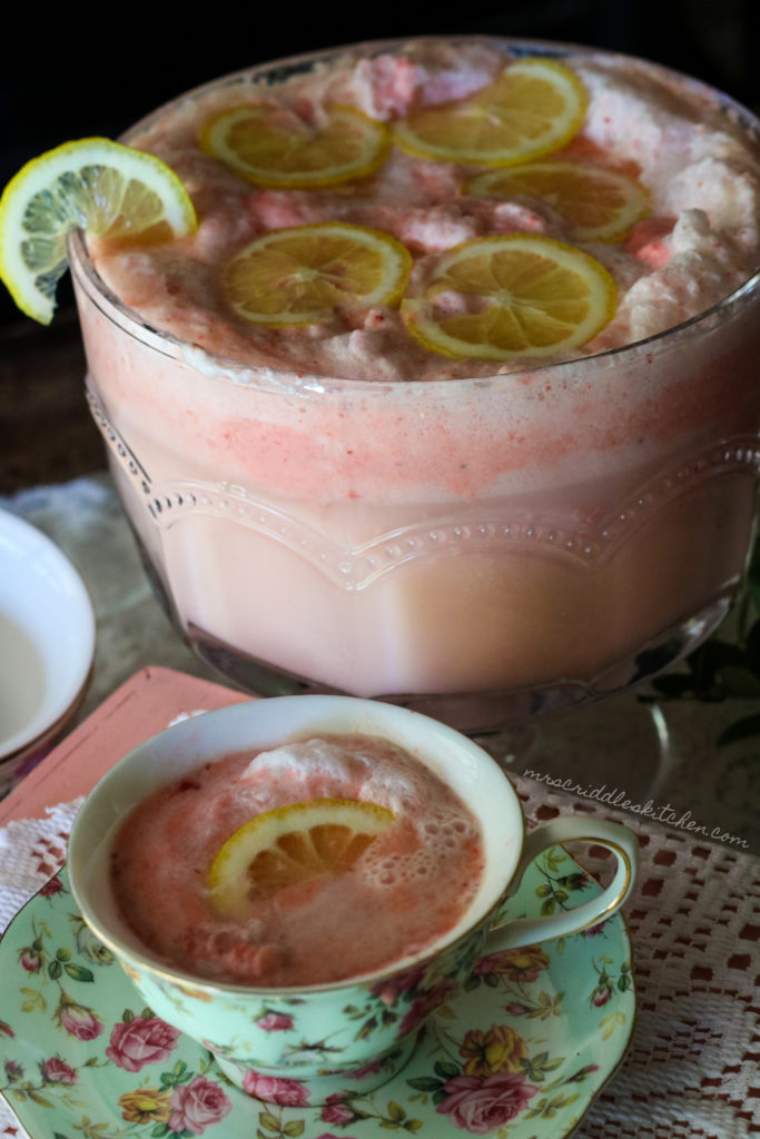 Easy Party Punch - Miss in the Kitchen